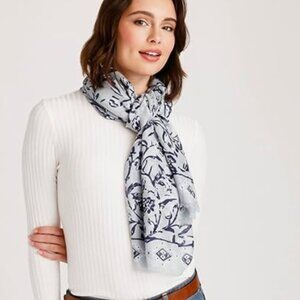 Vera Bradley Women's Rayon Soft Fringe Scarf Blue